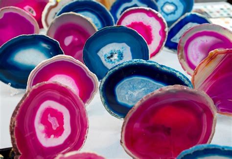 are geodes in stores fake colored